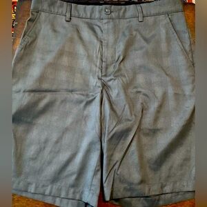 Greg Norman golf shorts‎